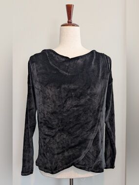 JJ WINKS Women’s Velour Sweater Weather Top Black NWT Size XS
